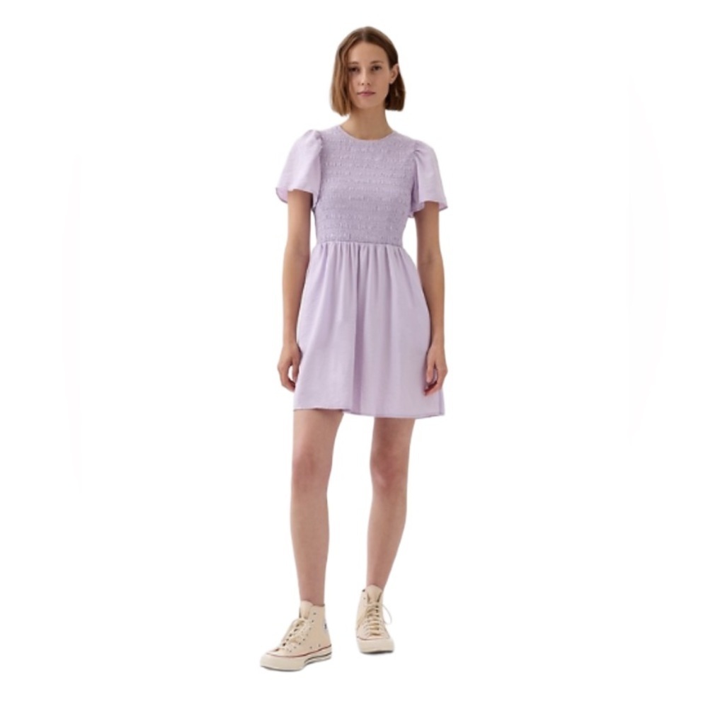 Gap lilac smocked minidress. Size M